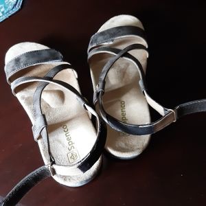 Spenco sandals size 8